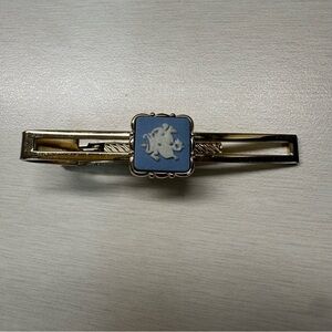 WEDGWOOD England Blue Pottery Cameo Tie Pin Bar EUC